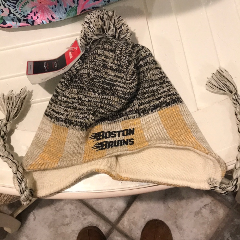 Reebok Boston Bruins winter hat